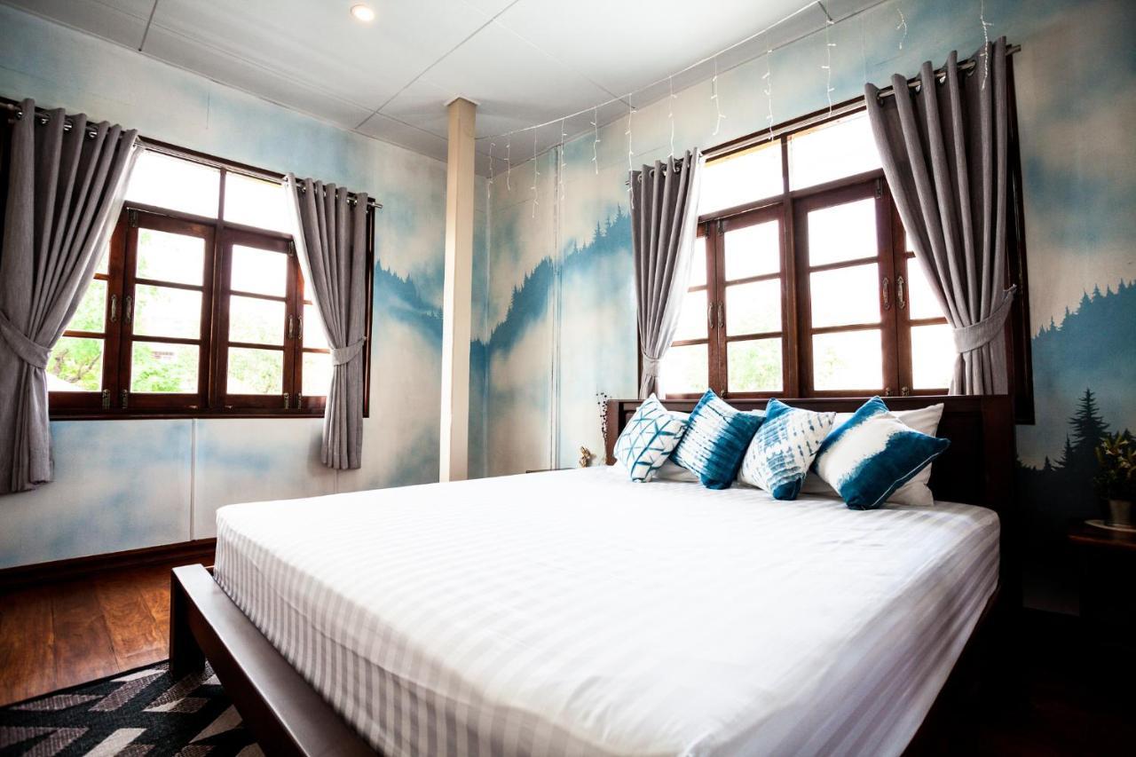 Baan Suan Krung Kao Hotel Ayutthaya Bagian luar foto
