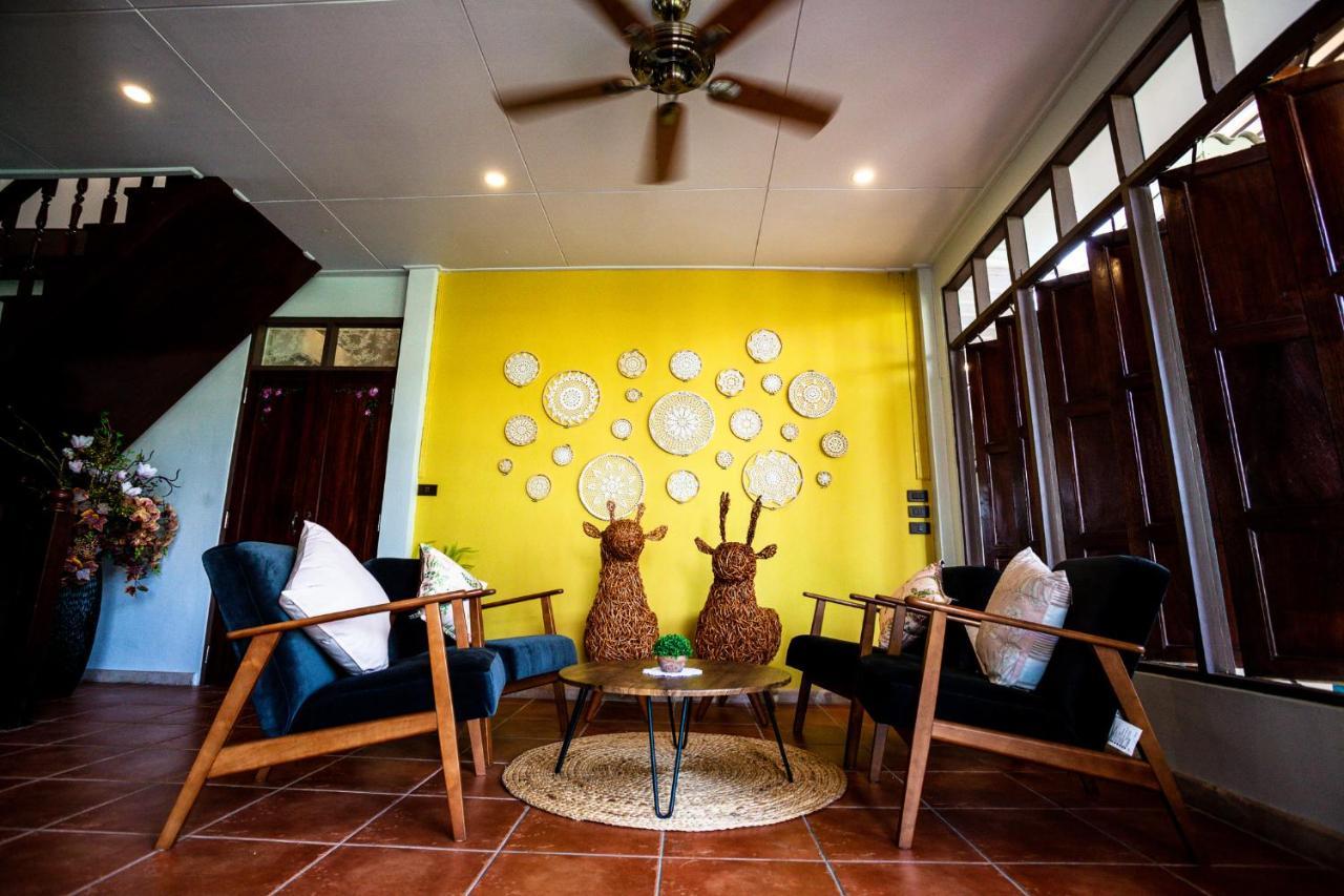 Baan Suan Krung Kao Hotel Ayutthaya Bagian luar foto