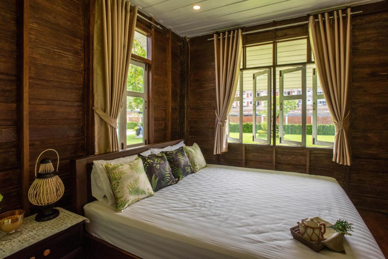 Baan Suan Krung Kao Hotel Ayutthaya Bagian luar foto