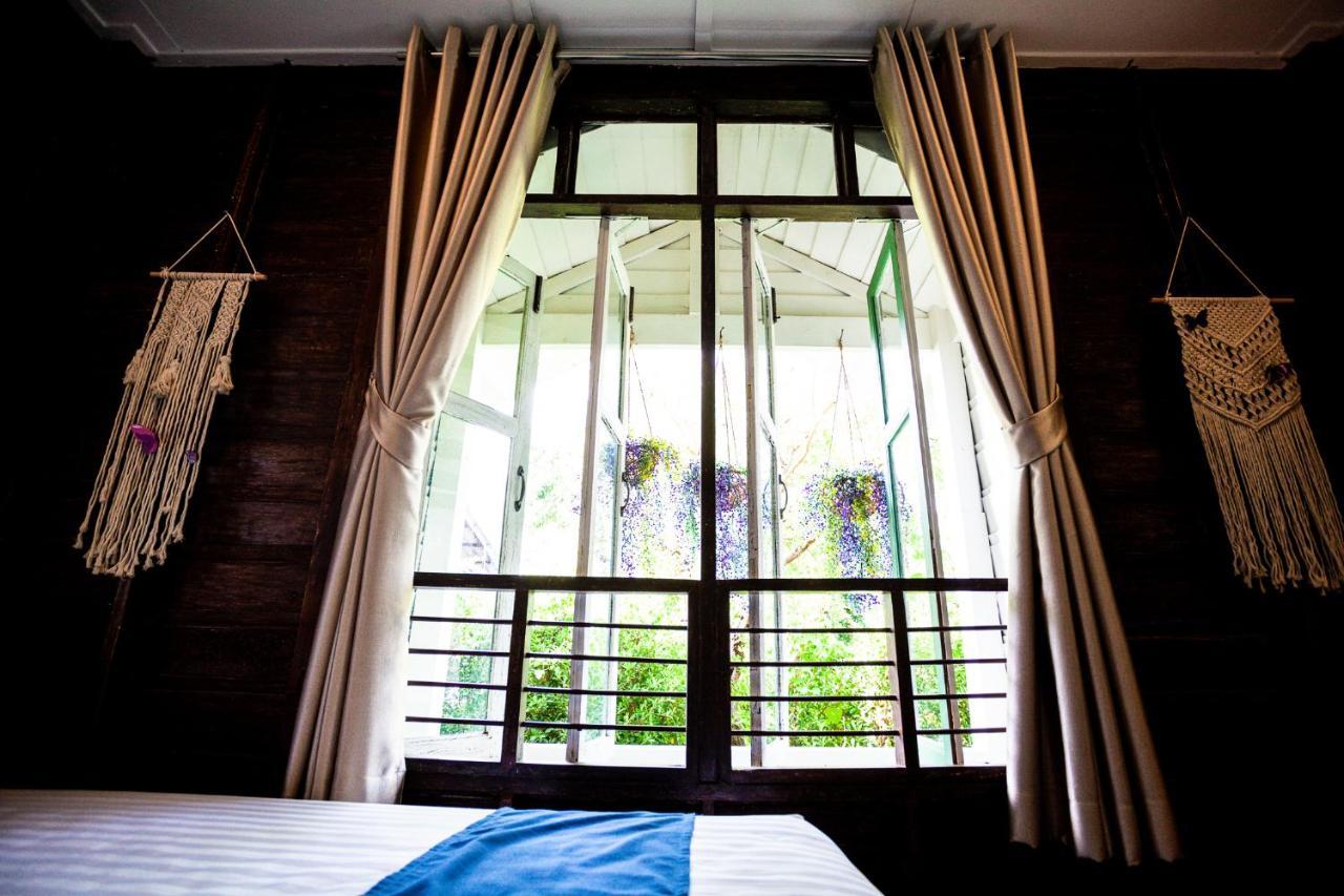 Baan Suan Krung Kao Hotel Ayutthaya Bagian luar foto