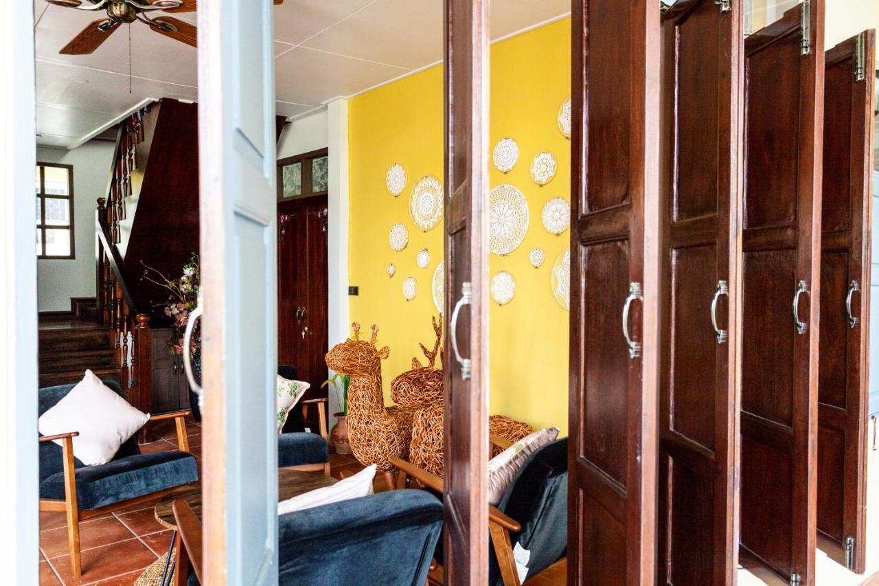 Baan Suan Krung Kao Hotel Ayutthaya Bagian luar foto