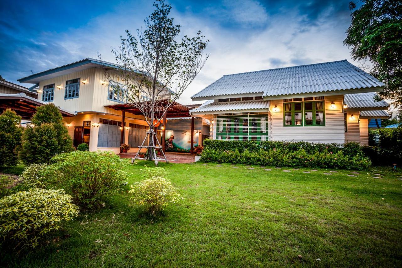 Baan Suan Krung Kao Hotel Ayutthaya Bagian luar foto