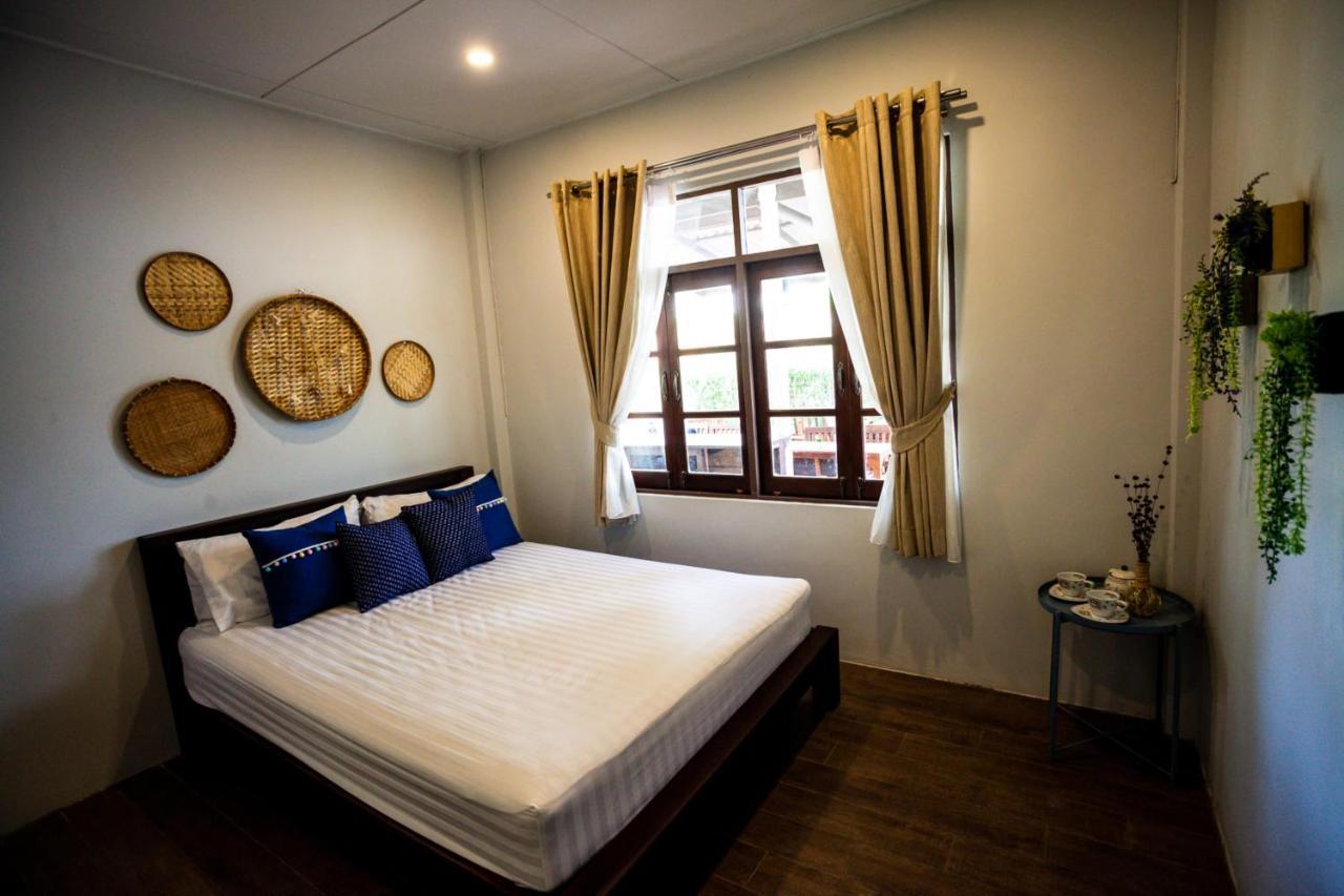 Baan Suan Krung Kao Hotel Ayutthaya Bagian luar foto